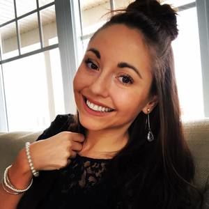 Meet your Posher, Christina